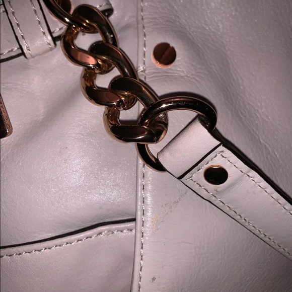 Michael Kors Devon Vanilla Leather Hobo Bag - Picture 4 of 8